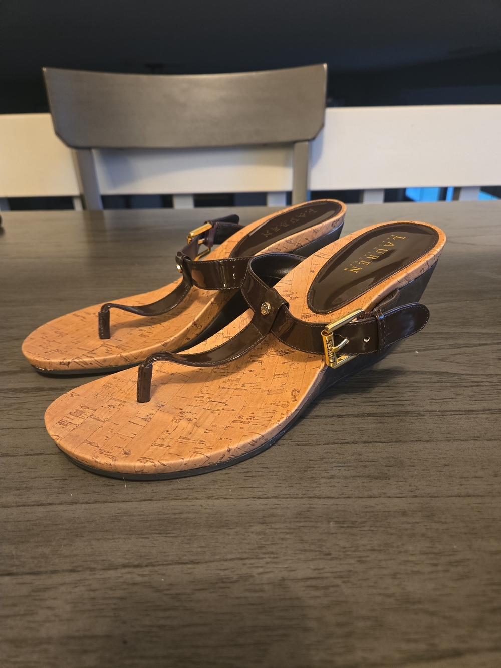 RALPH LAUREN Shoes Wedge Sandals Patent Leather T-Strap Cork US 10 Brown